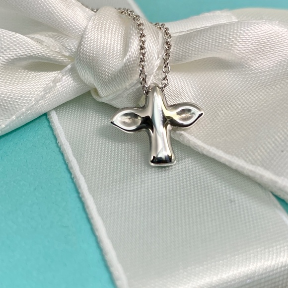 Authentic Tiffany & Co Dove Cross Elsa Peretti 925 silver 16” with box - Picture 1 of 9